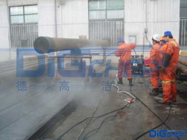 高壓熱水清洗作業