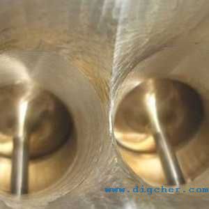 發(fā)動機油道孔清洗機-曲軸油道孔清洗設(shè)備-高壓水射流化油器油道孔清洗機